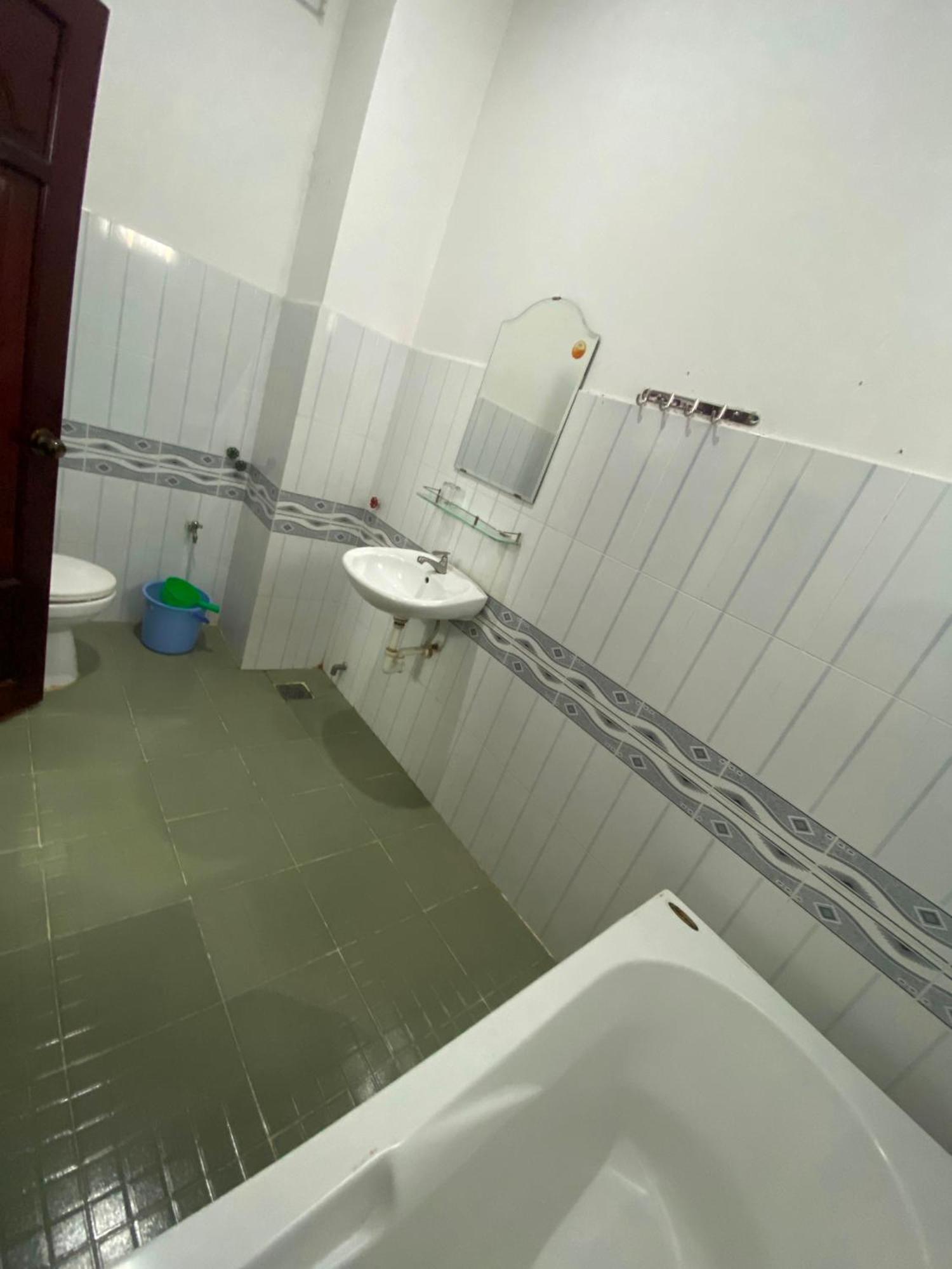 Khach San Kim Phung Ngan Otel Can Tho Dış mekan fotoğraf